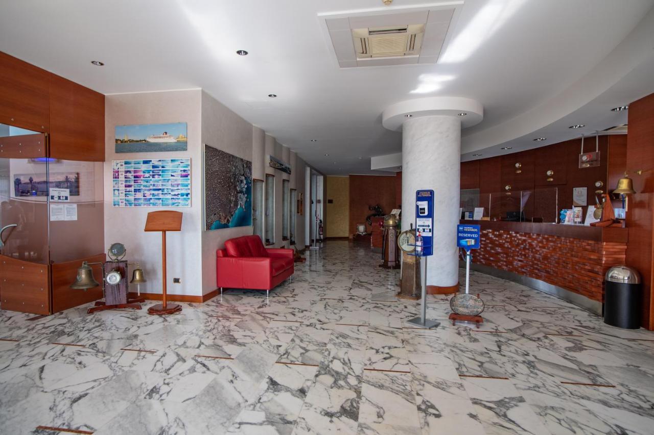 Best Western Hotel Nettuno Brindisi Bagian luar foto