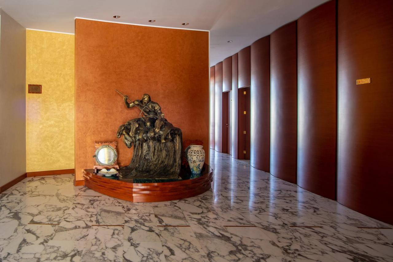 Best Western Hotel Nettuno Brindisi Bagian luar foto