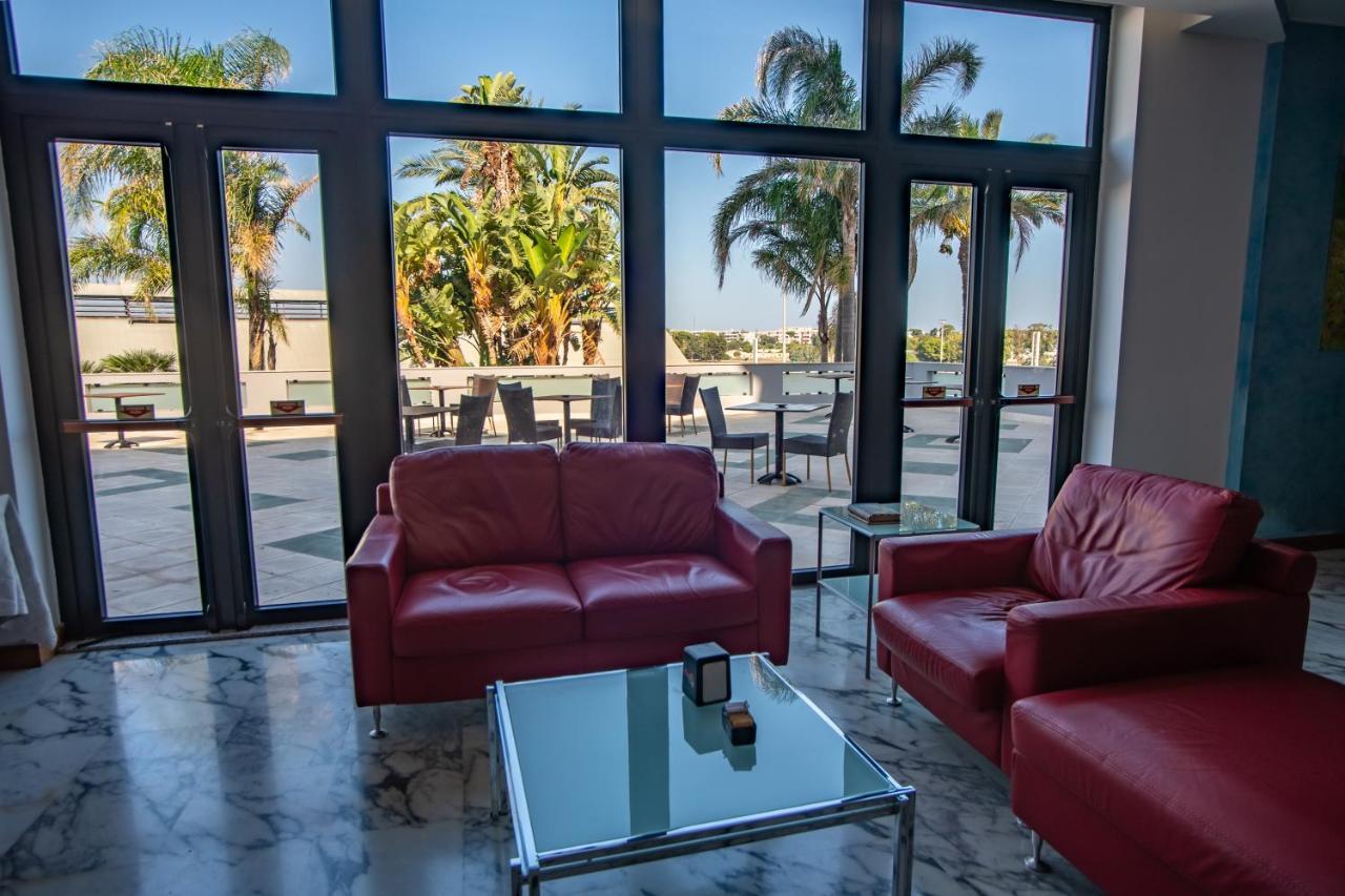 Best Western Hotel Nettuno Brindisi Bagian luar foto