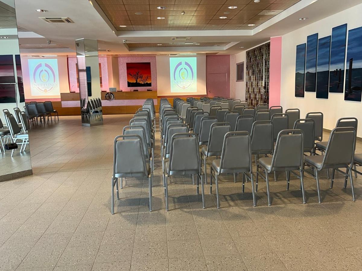 Best Western Hotel Nettuno Brindisi Bagian luar foto