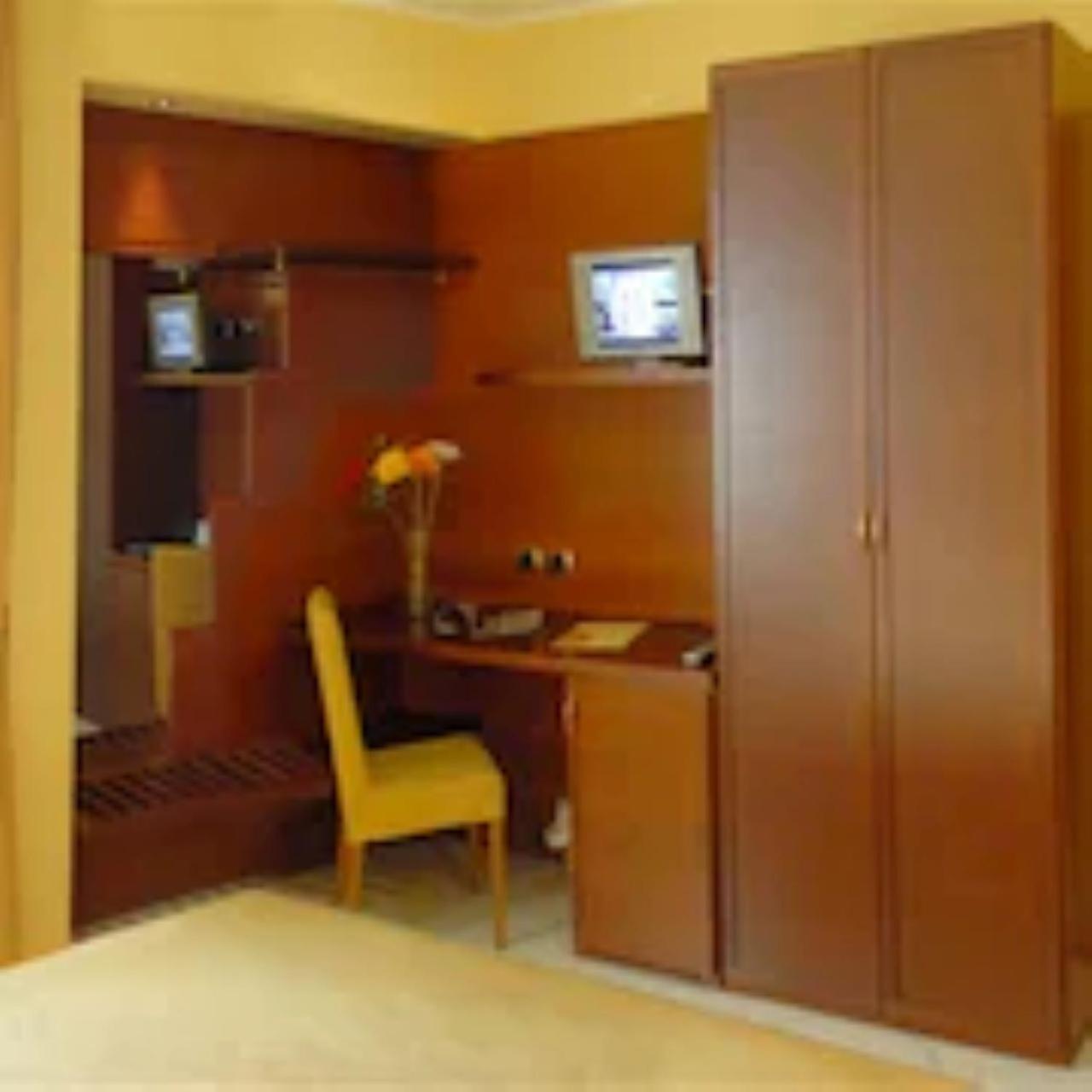 Best Western Hotel Nettuno Brindisi Bagian luar foto